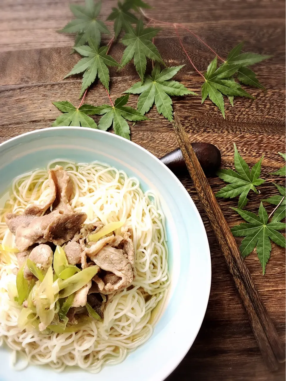 豚ネギのぶっかけそうめん🍳|jiroskitchenさん