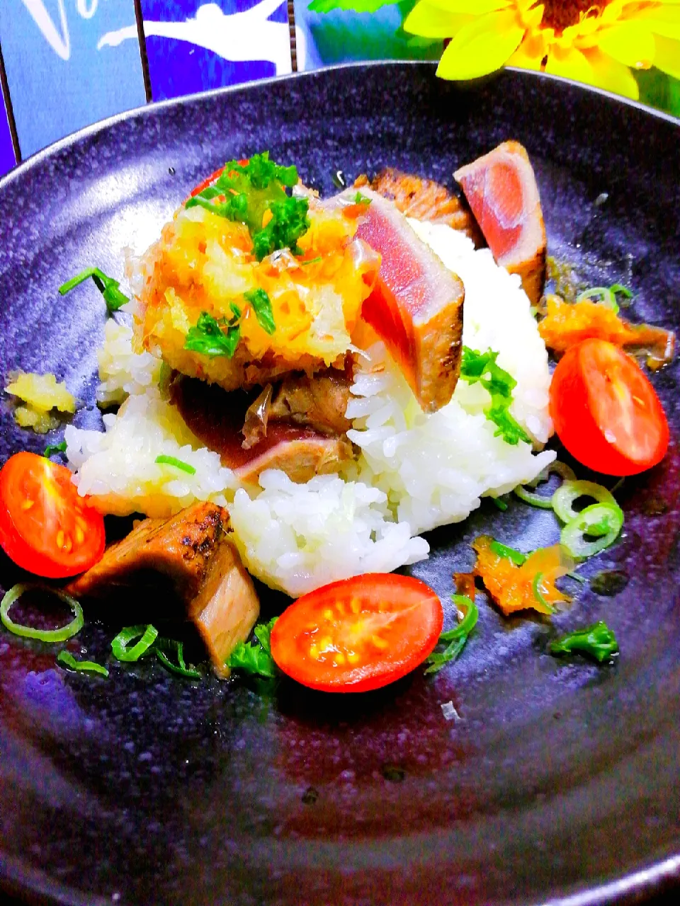 ステーキみたいな、カツオの叩きみどれ丼(＾3＾♪うまい|ペンギンさん