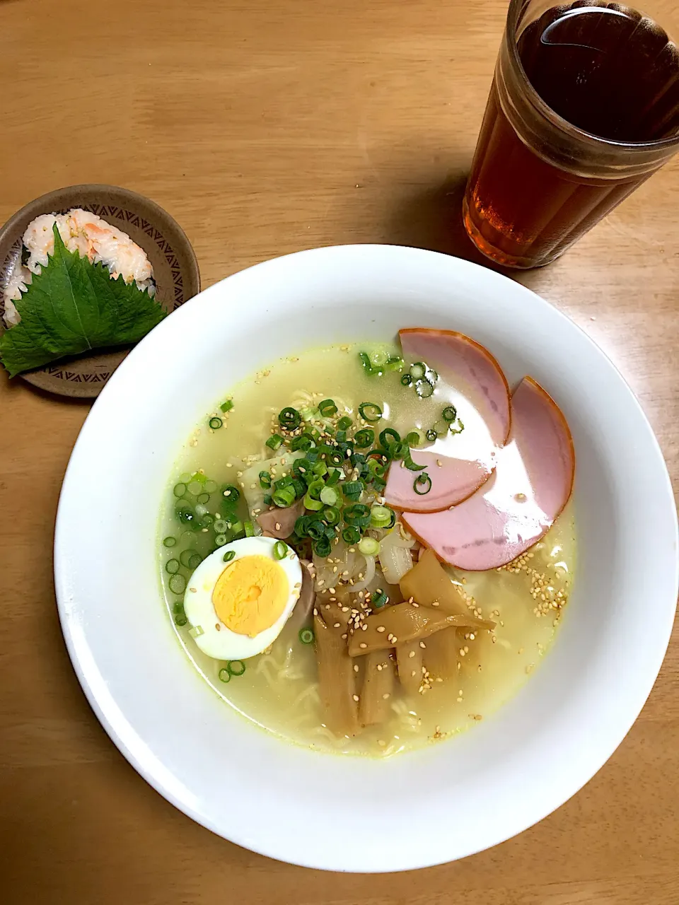 Snapdishの料理写真:【夏休み】ポニョラーメン塩味【早く終われ】|tamicoさん