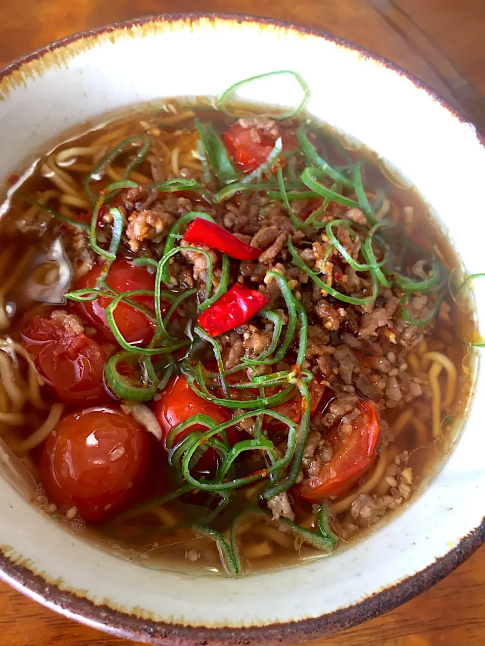 マルちゃん正麺でトマト担々麺もどき|さんだーさん