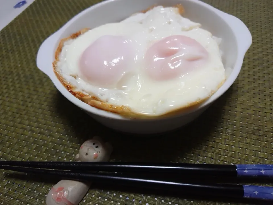 目玉焼き丼|じゅんさん