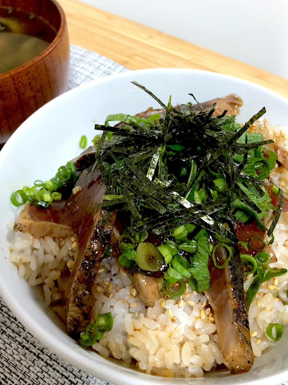 カツオのタタキ漬け丼|sabaさん