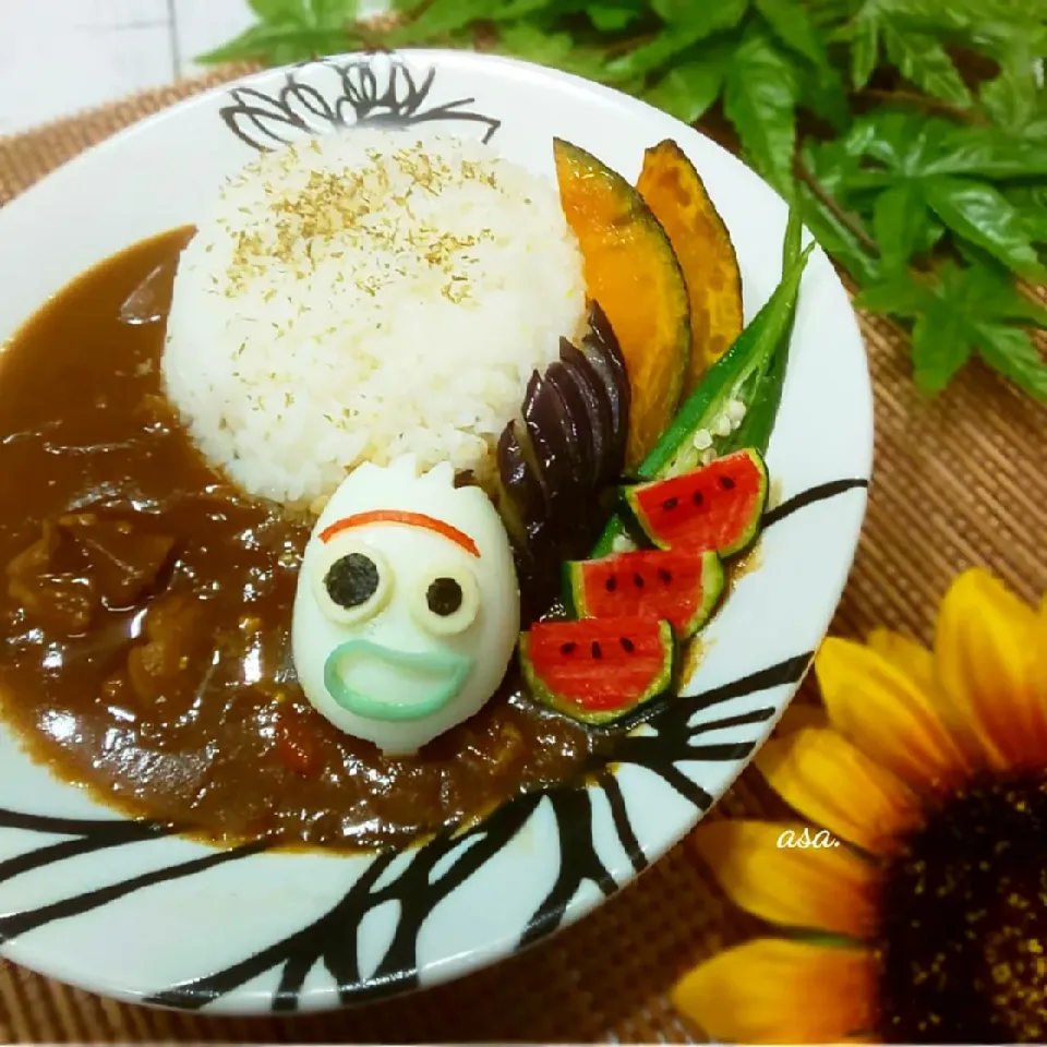 フォーキーと夏野菜カレー🍴|asamiさん