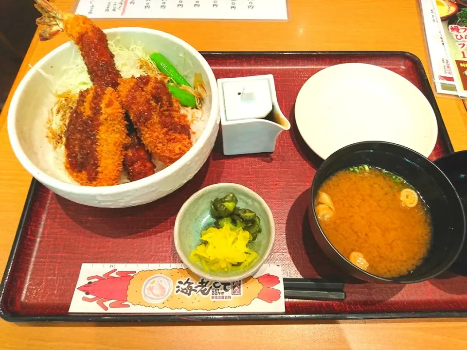 名古屋海老どて食堂🍤海老とヒレカツのソース丼😋💕|pinknari🐰🌈さん