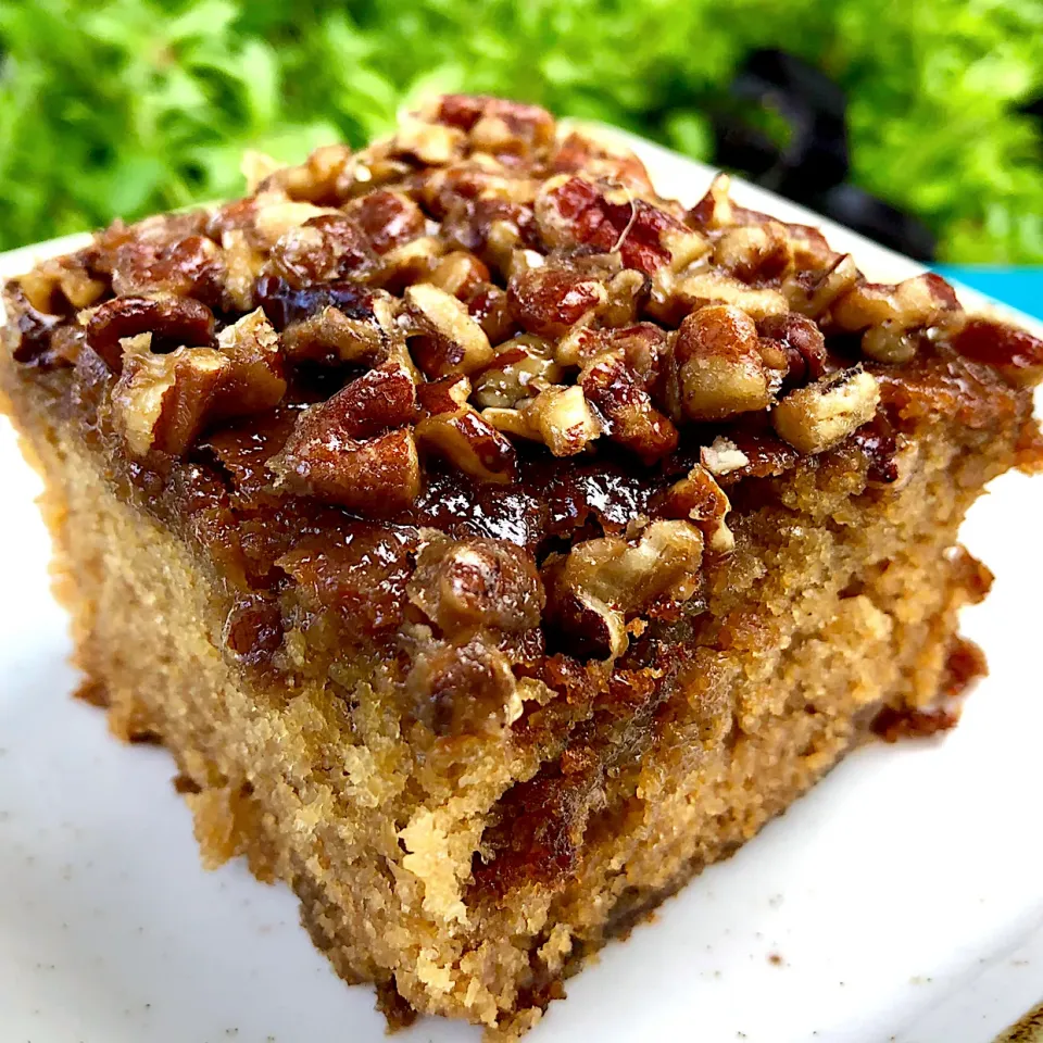 Farmhouse buttermilk cake with pecan brown sugar glaze|Dean M Rogersさん