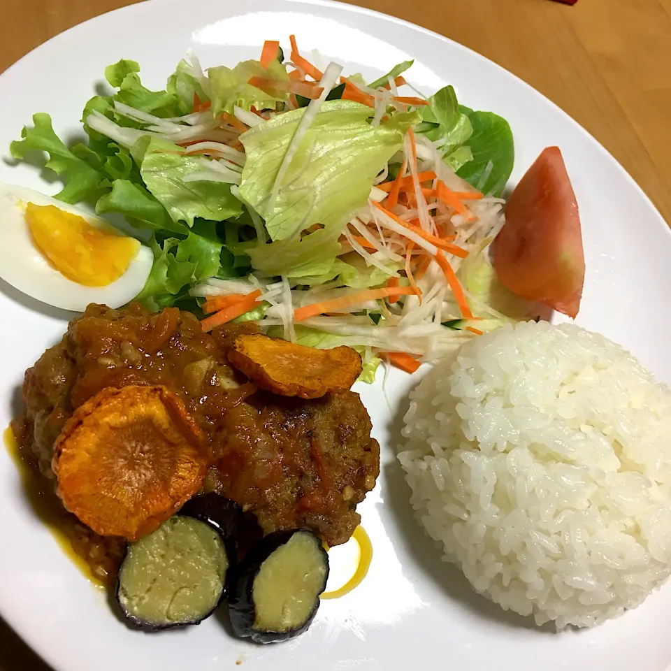 トマト煮込みハンバーグワンプレート🍴           2019.8.25|Yu Yu mamaさん