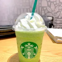 Snapdishの料理写真:STARBACKS 抹茶クリームフラペチーノ|悠太🐶さん