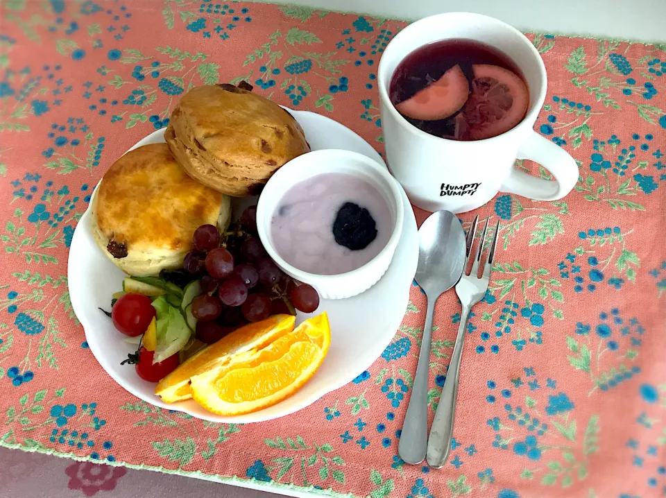 Snapdishの料理写真:Scone brunch ☕︎|yuripyさん