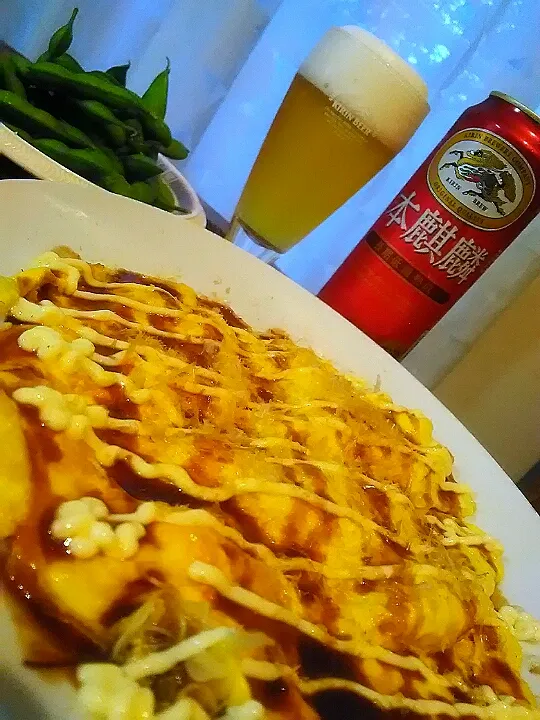 とん平焼き😋🍻🎶✨
娘からお腹すいたーと催促。え？早くない？とりあえず簡単にこれと納豆ごはん😅|アイさん