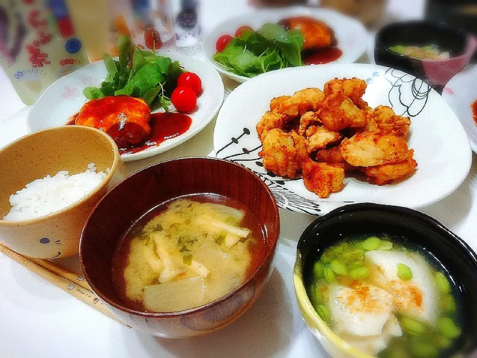 夕食(^ー^)
チーズハンバーグ&サラダ
真鱈の昆布茶揚げ
豆腐の枝豆あんかけ
お味噌汁(かぶ、かぶの葉、油揚げ)|プリン☆さん