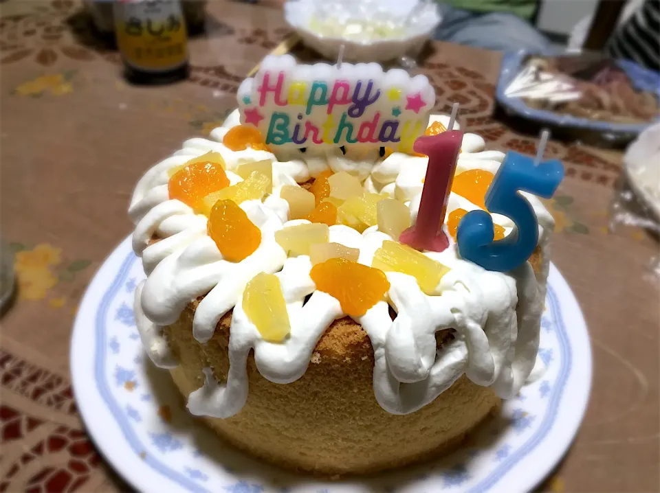 Snapdishの料理写真:次女の誕生日🎂シフォンケーキデコレーション|まるちゃんさん