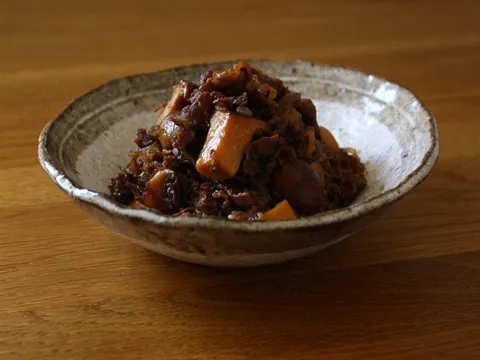 Snapdishの料理写真:きのこと牛肉の洋風しぐれ煮|ヤマサ醤油公式アカウントさん