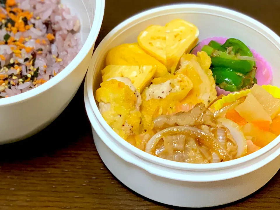 🌸 豚肉のしょうが焼き 他弁当 🌸|たんちゃんさん