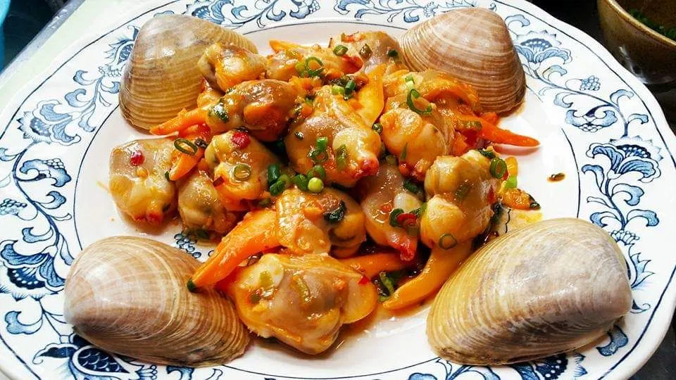 saute clams in thai chilli sauce|steven z.y.さん