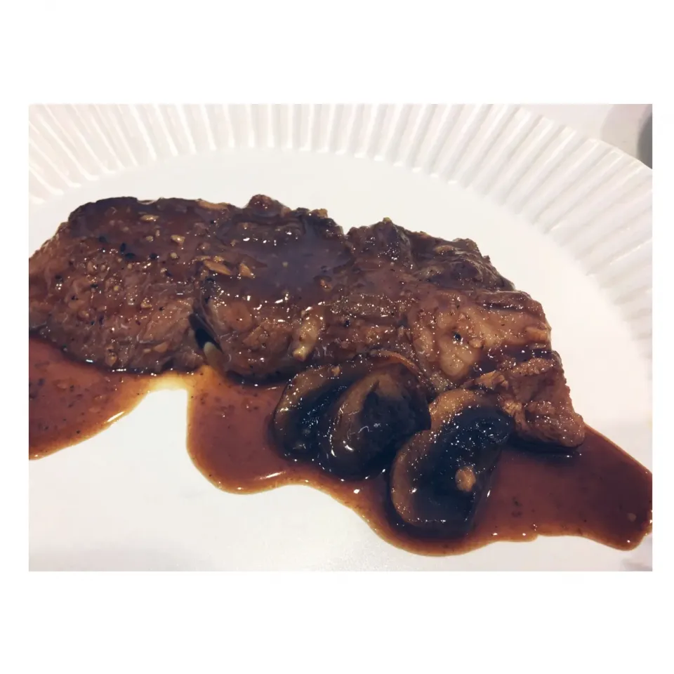 ◇出張レストランの料理◇ 牛赤身肉のビステッカ ﻿|マイシェフさん