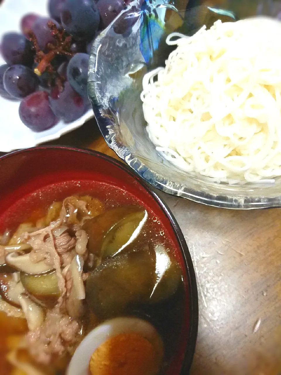 茄子と牛肉のあったかつゆで素麺|狛犬さん