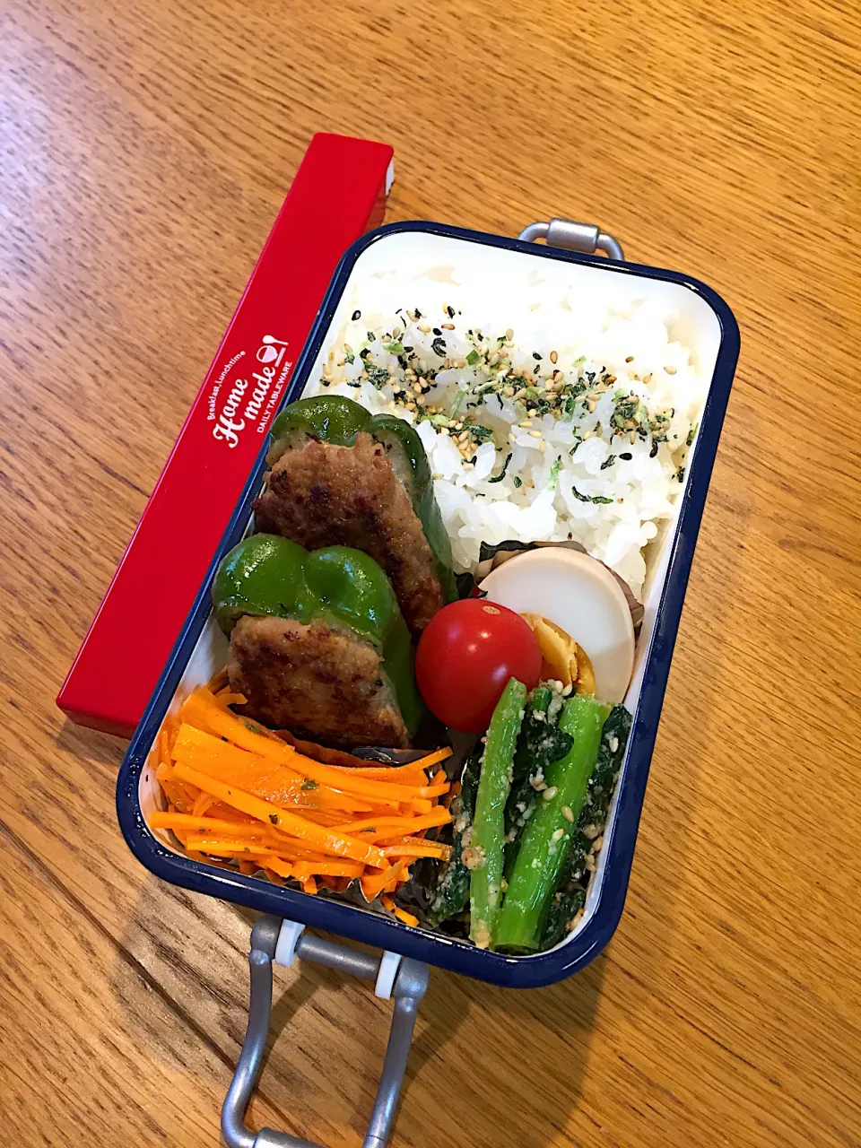 Snapdishの料理写真:新学期開始 JK弁当 ピーマンの肉詰め|まつださんさん