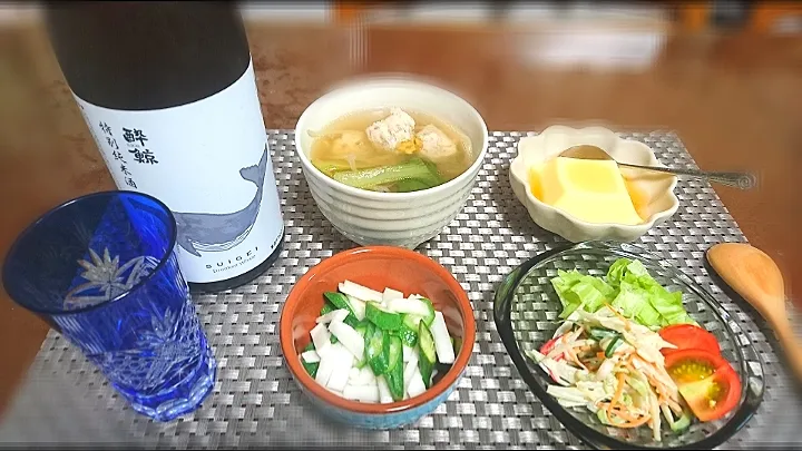 れんこん入り鳥団子スープ🥘
ゴボウサラダ🥗
長芋とオクラ和え
卵豆腐🍶|bisenさん