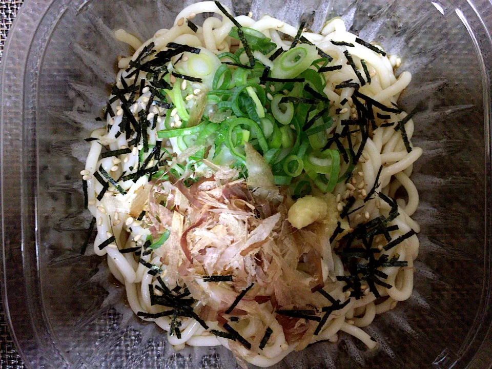 ぶっかけ小鉢うどん|ばーさんさん