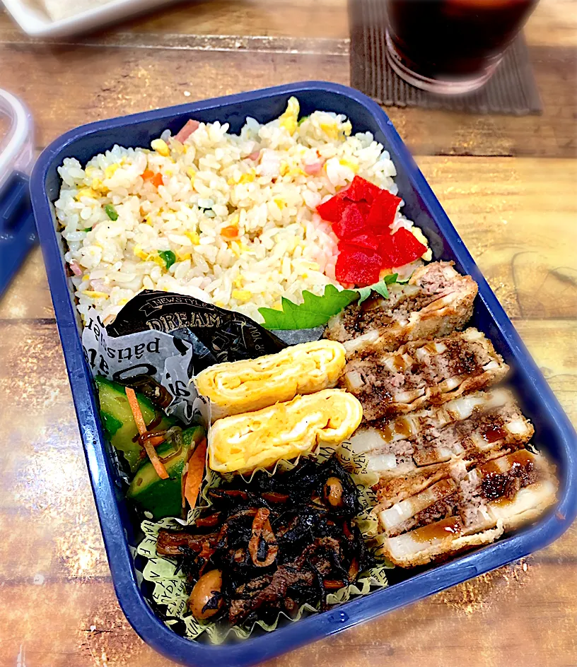 Snapdishの料理写真:炒飯＊蓮根はさみ揚げ弁当○°。|rumi♪さん