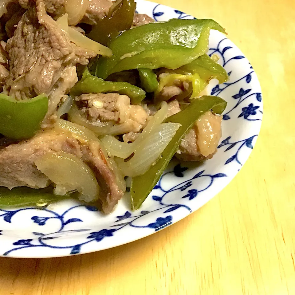 ラム肉の炒め物🌿|🌿𝚌𝚑𝚎𝚛𝚗𝚘🥄さん