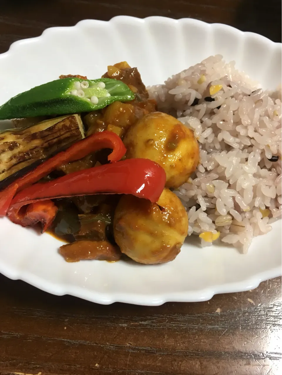 Snapdishの料理写真:牛すじカレー|TOMOさん