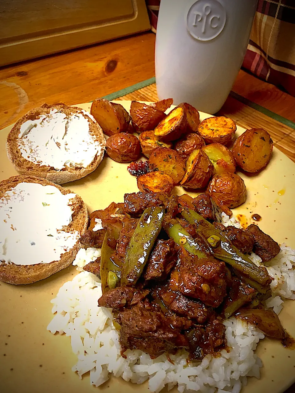 Teriyaki Beef Pepper Steak (Snow Peas, Yellow Onions/Green, Habanero, Black/ Pepper/Garlic/Worcestershire Sauce; With Rice, Baked Red Potato & English Muffin wi|Michaels Culinary Adventuresさん