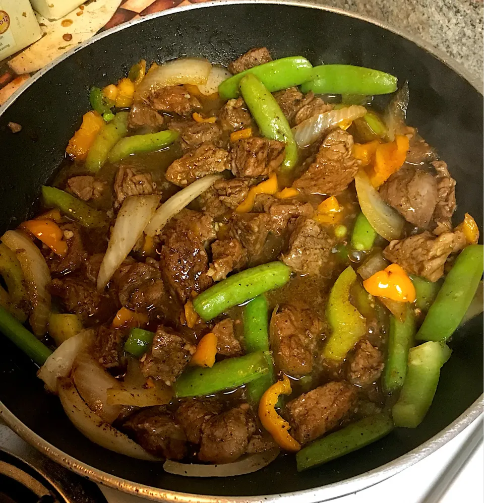 Teriyaki Beef Pepper Steak (Snow Peas, Yellow Onions/Green, Habanero, Black/ Pepper/Garlic/Worcestershire Sauce|Michaels Culinary Adventuresさん