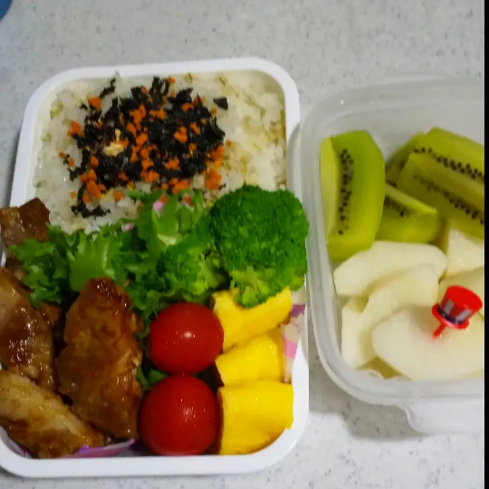 Snapdishの料理写真:今日の息子のお弁当🍱|けーこさん