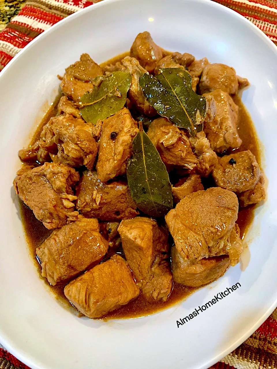 Pork Adobo Philippine Style|Alma's Home Kitchenさん