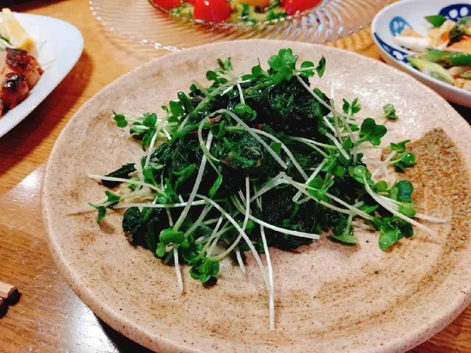 モロヘイヤとカイワレ和え|Naomi Furuyaさん