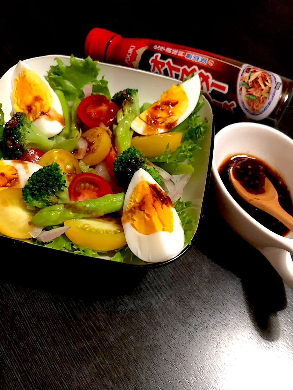 Snapdishの料理写真:オイスターソースドレッシングでサラダ🥗|ママ子さん