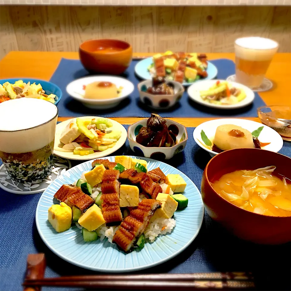 Snapdishの料理写真:鰻ちらしの晩ごはん|むぎこさん