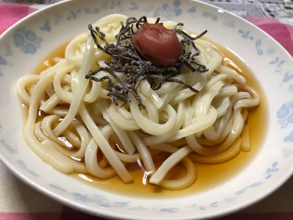 冷やし梅＊塩昆布うどん|ハルのただ飯さん