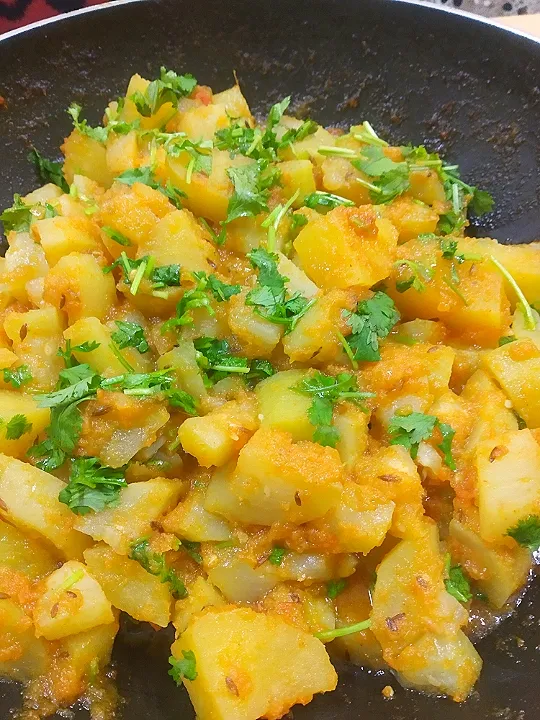 bottle gourd and potato stir fry|hinaさん