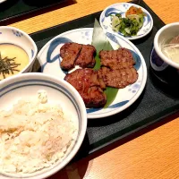 Snapdishの料理写真:牛タン|ほほすさん