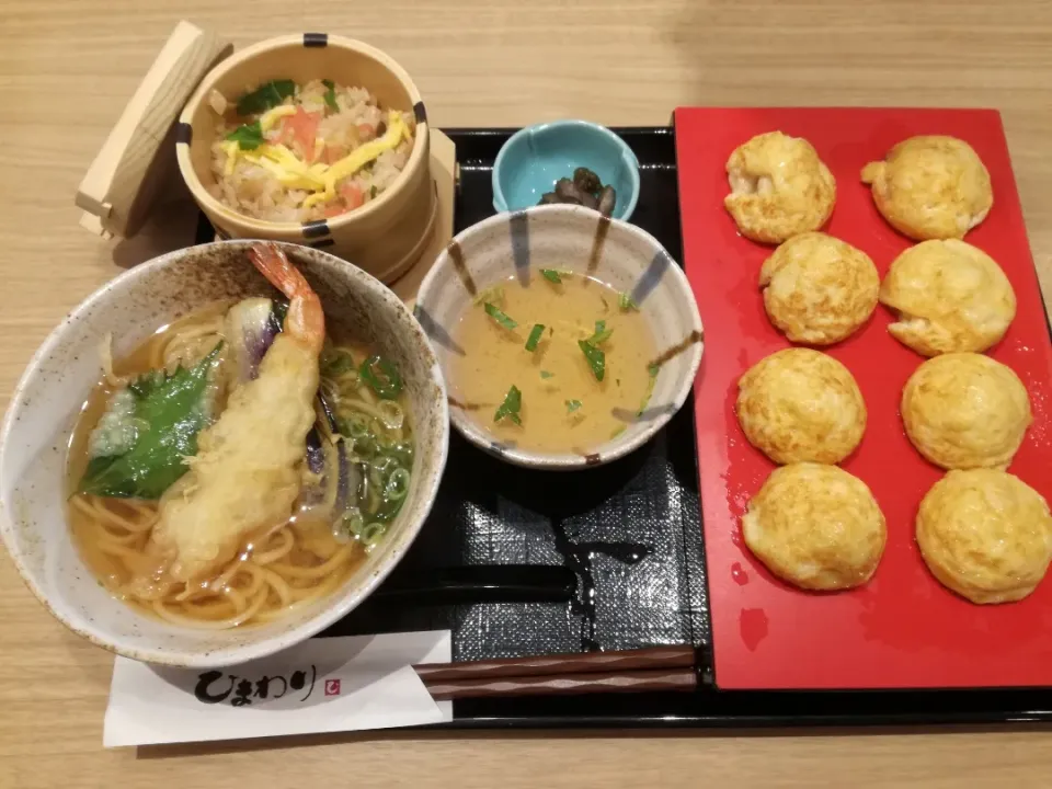 玉子焼きと天麩羅細うどん🐙|Kojiさん