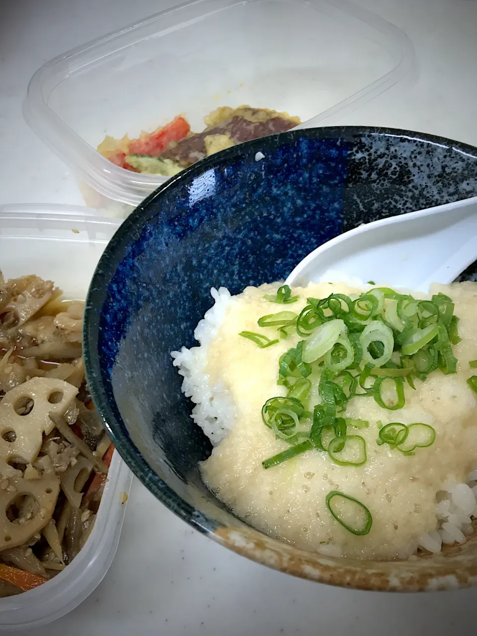 Snapdishの料理写真:トロロご飯#昨日の天麩羅＃キンピラ|やすあけさん