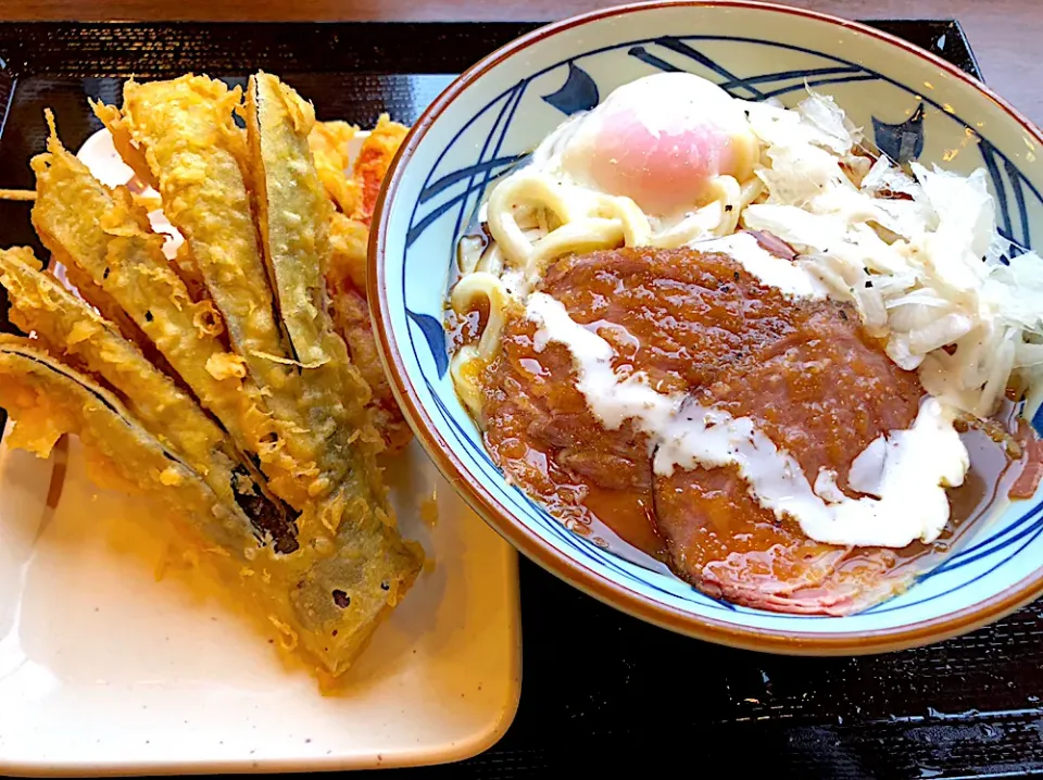 ローストビーフのサラダうどん、ナス天、赤ウインナー×2|buhizouさん