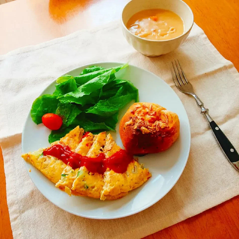 とうきびパンで朝ごはん|えるえるさん