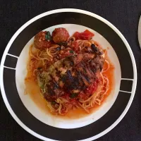 Homemade spaghetti with grilled chicken|Rika Huangさん