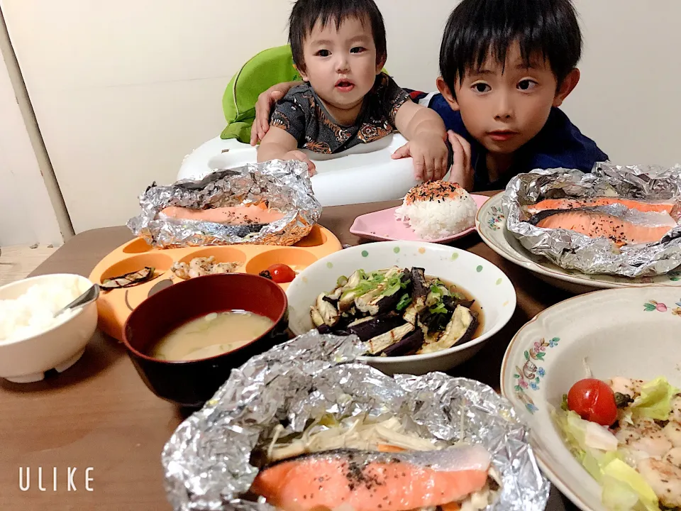 鮭のホイル焼き🐟|宮崎ひとみさん