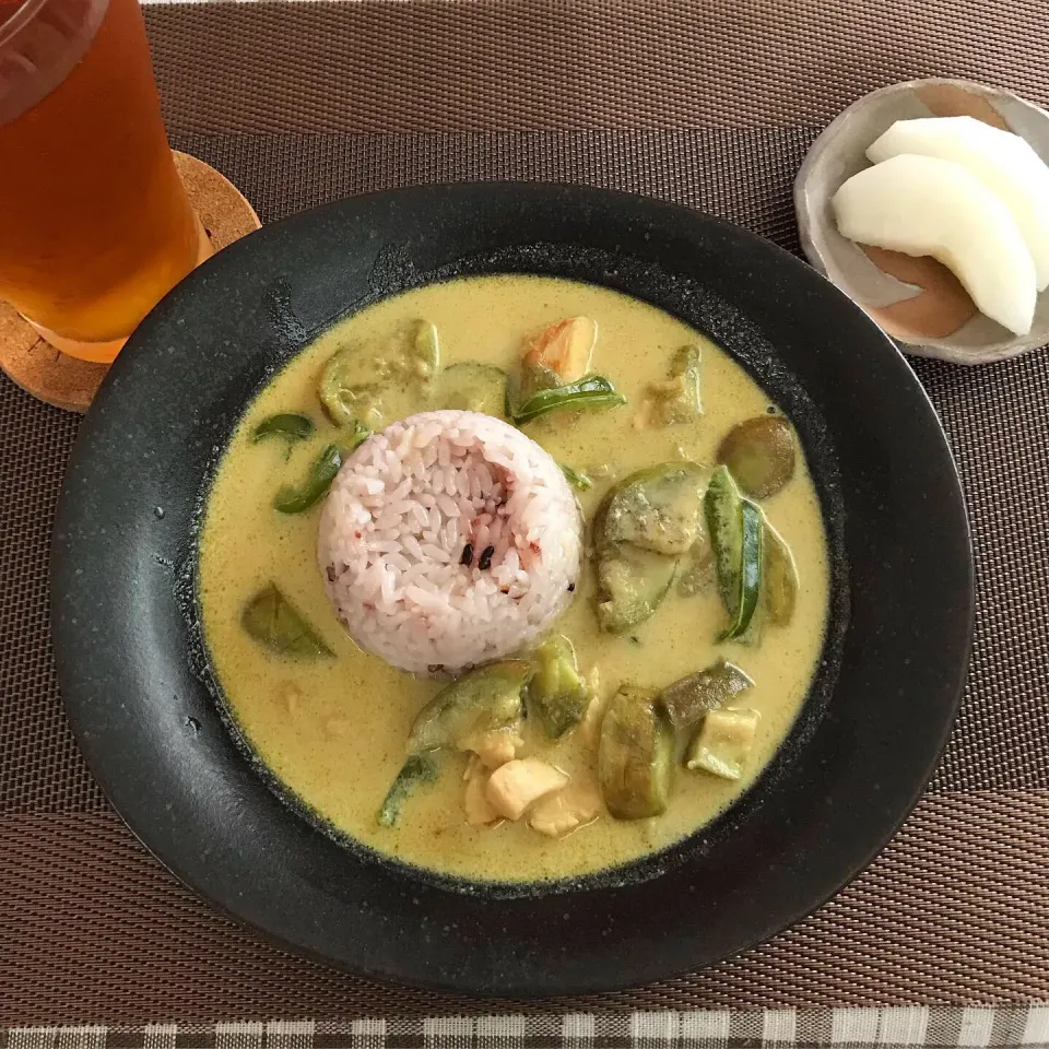 Snapdishの料理写真:グリーンカレー|aru_sakazakさん