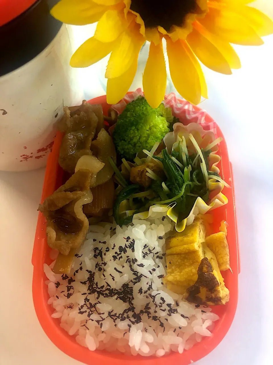 メンマと豚肉の炒め物 水菜と油揚げの煮浸し 卵焼き ブロッコリー🥦弁当🥦|Kumiko Kimuraさん