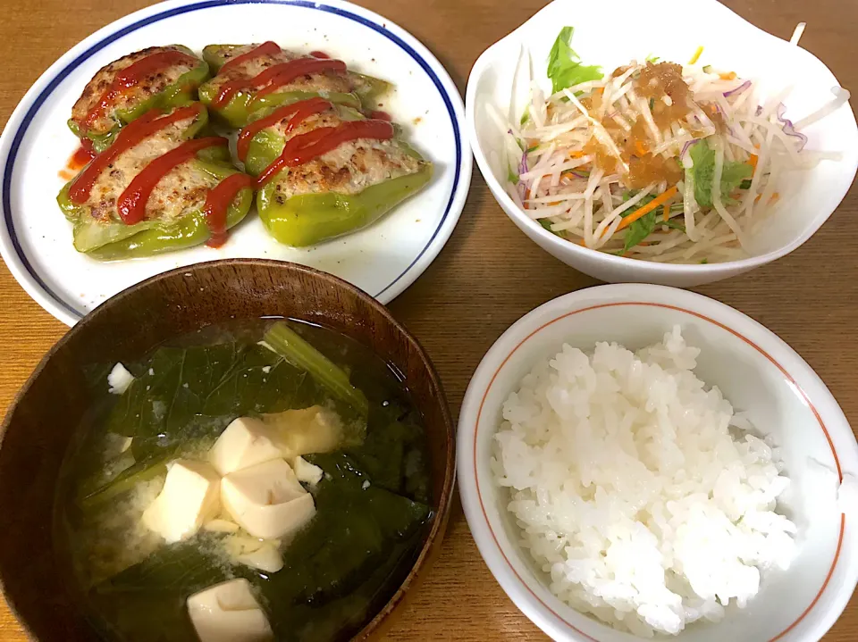 Snapdishの料理写真:ピーマンの肉詰め|Mariettyさん