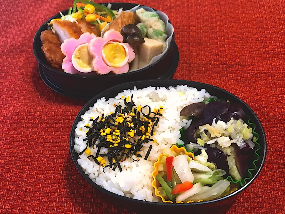 Snapdishの料理写真:9／3(火)昼食 #昼ごはん #弁当  •チキンカツ/サラダ/高野豆腐と練り天の煮物   •蒸し茄子/浅漬け/ふりかけご飯|おさんどんさん