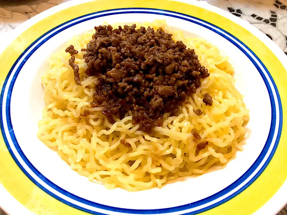 中華麺を使ったじゃじゃ麺😋|アライさんさん