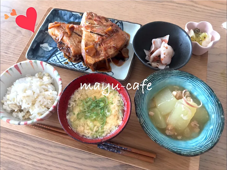 Snapdishの料理写真:母ランチ💕れんこ鯛の煮付け・冬瓜のそぼろあんかけ・大根の梅肉和え・玄米ご飯・かきたま汁・パンナコッタ キウィソース|まゆさん