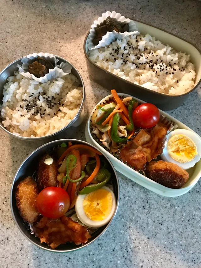 野菜炒めとトマトグラタン弁当🍱|ちっくんさん