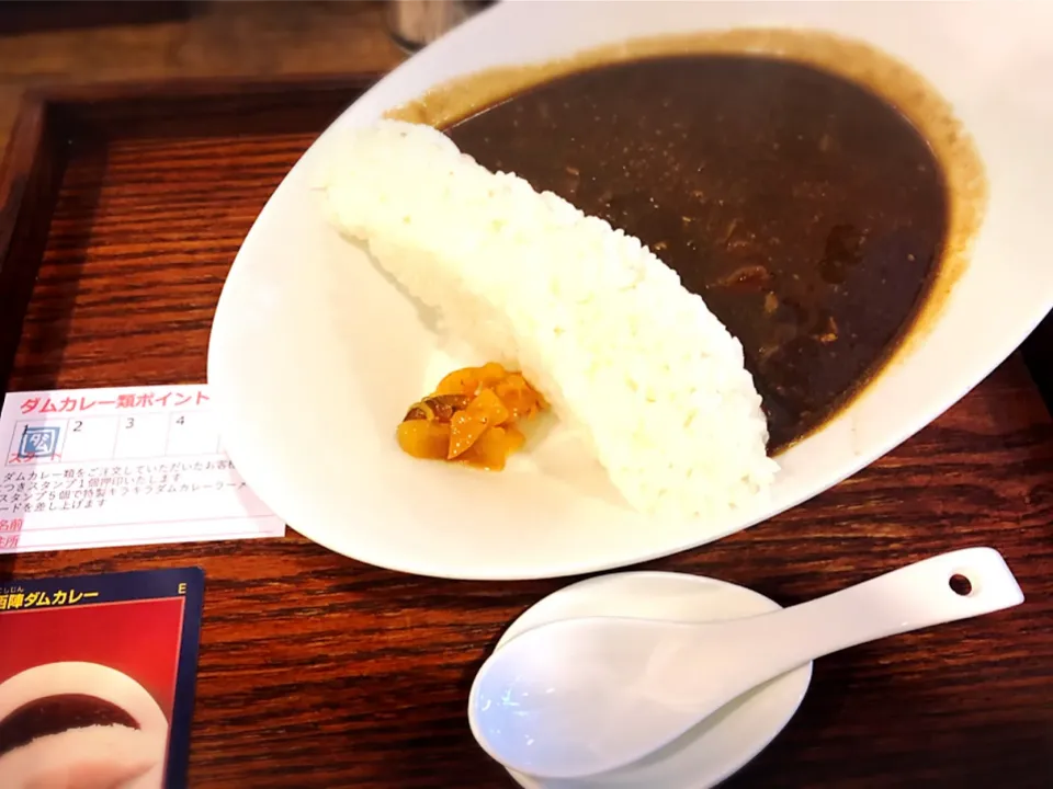 ダムカレー アーチ式ライスダム ¥750|Blue Moon Caféさん